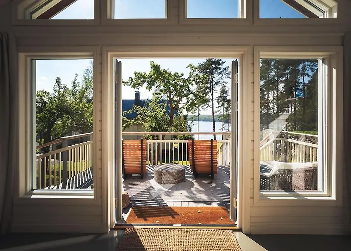 North - Junnola 萨罗